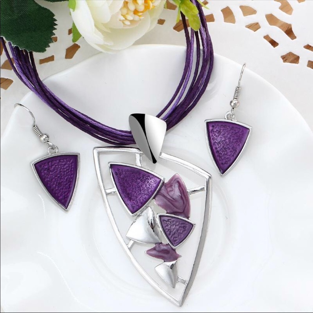 Leather Necklace And Matching Earrings Set